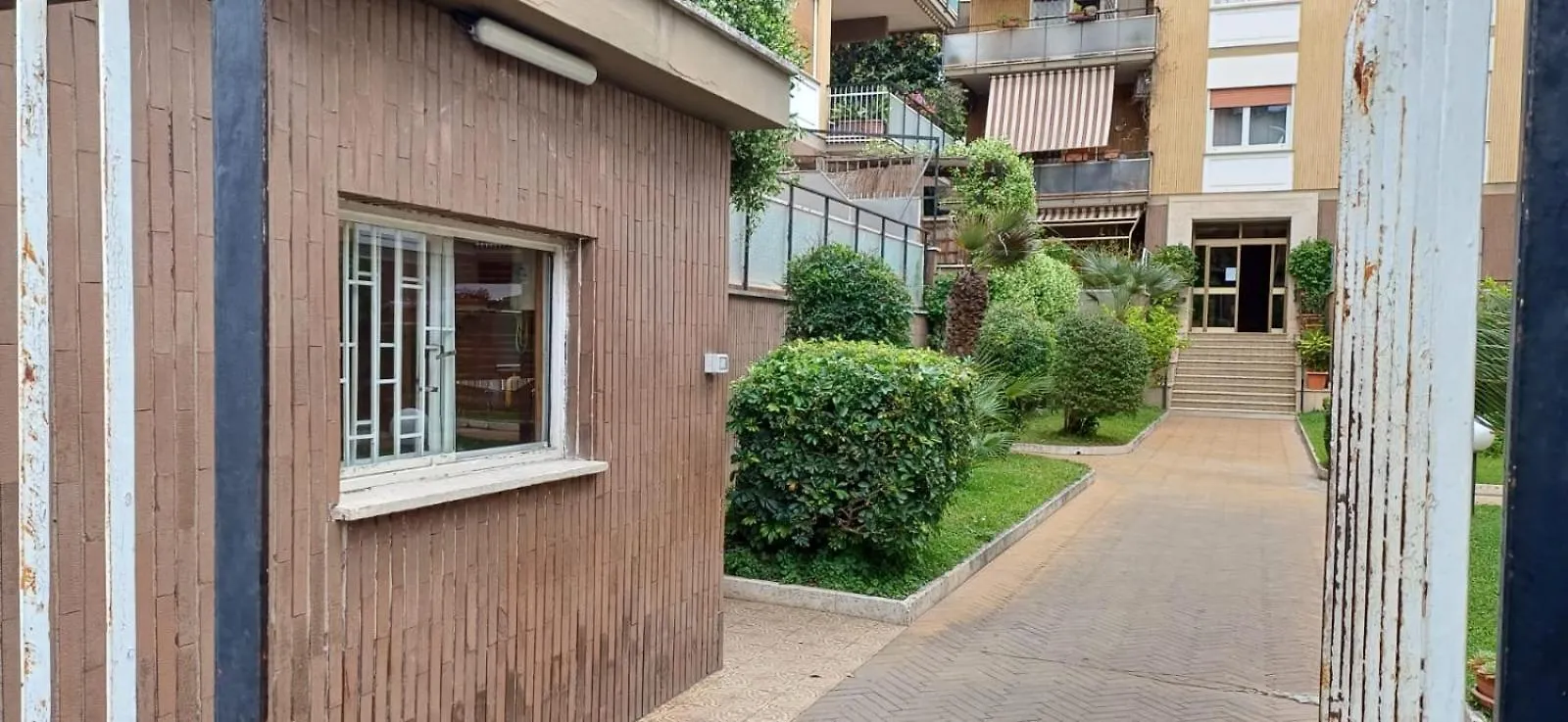 Apartamento Appartamento Con Giardino Via Silvestri Roma Italia
