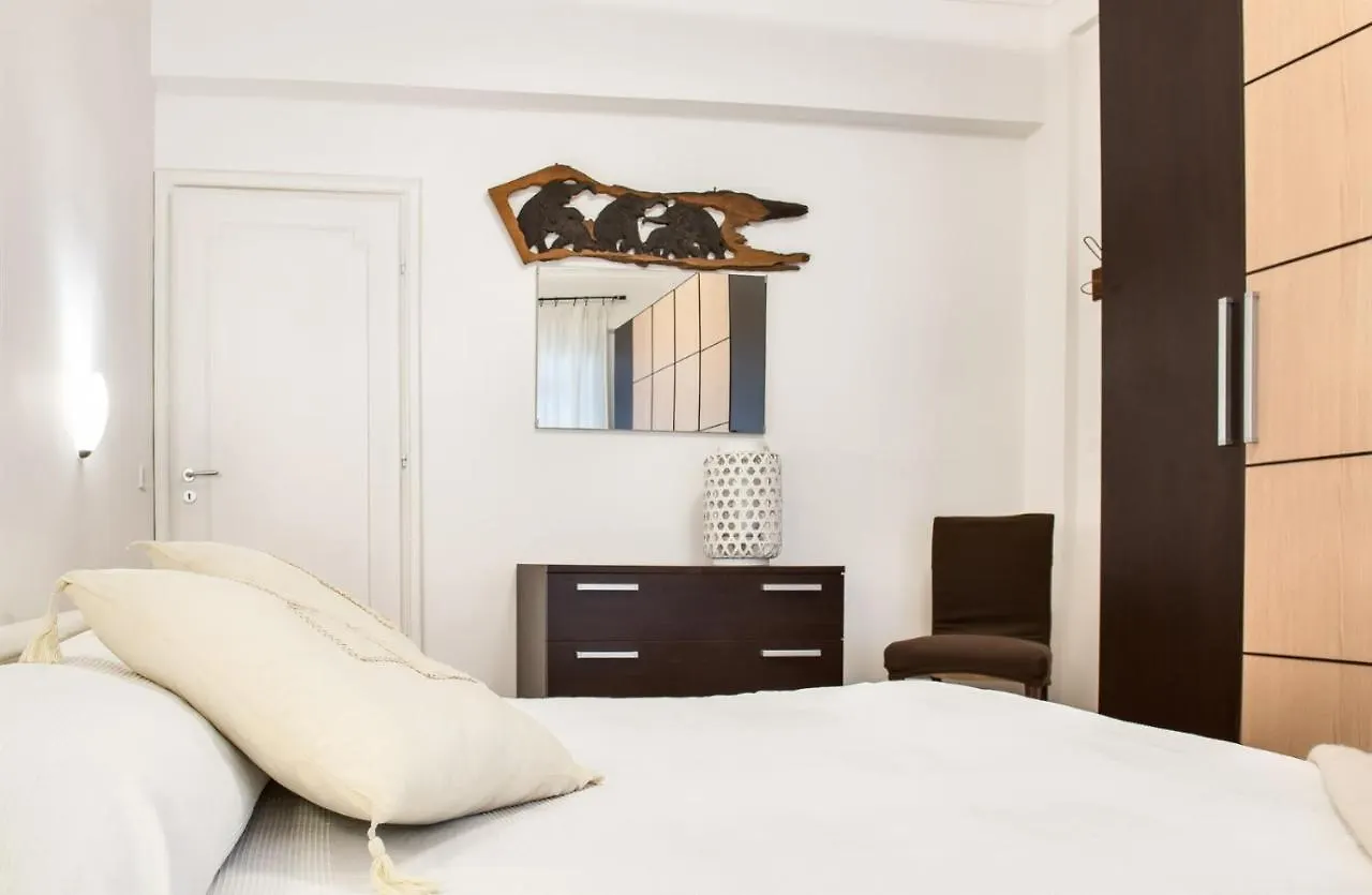 Appartamento Con Giardino Via Silvestri Rome Apartment